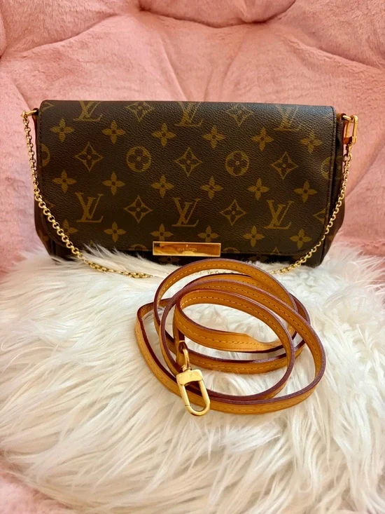 Louis Vuitton Monogram Favorite MM - Picture 3 of 11